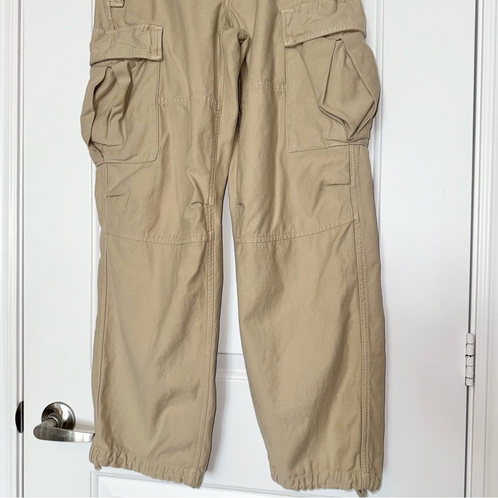 Aritzia TNA Surplus Division Supply Cargo Pants in beige, size 4 - Picture 10 of 15